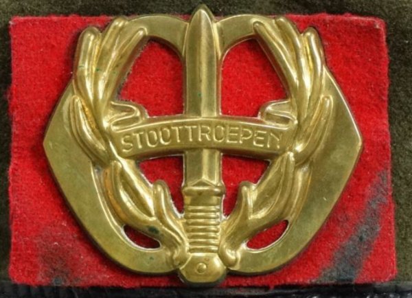 Baretembleem 14 Regiment Stoottroepen Prins Bernhard