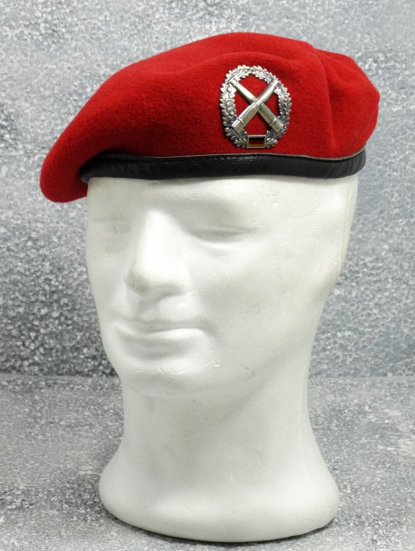 Germany beret Artillerietruppe