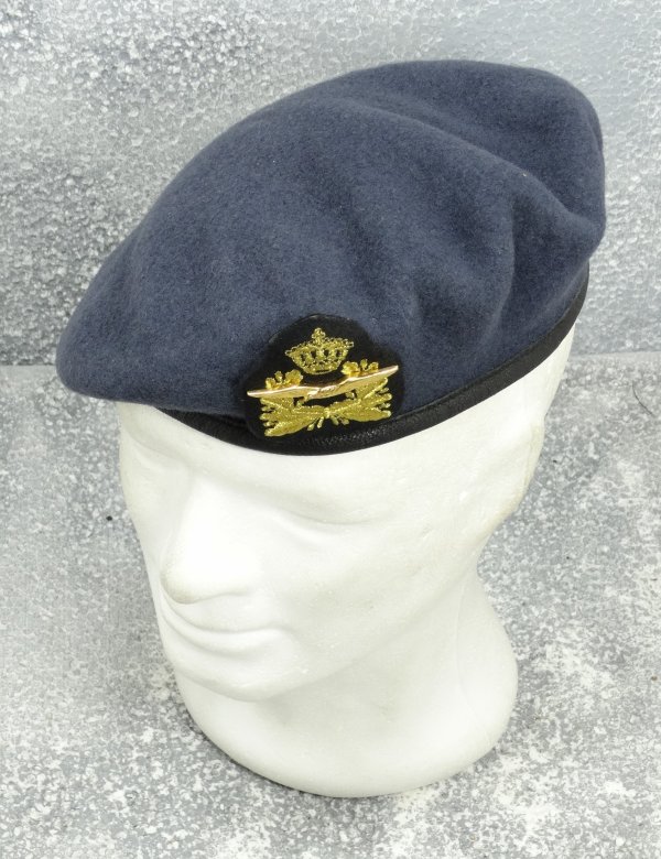 The Netherlands beret Koninklijke Luchtmacht Officier