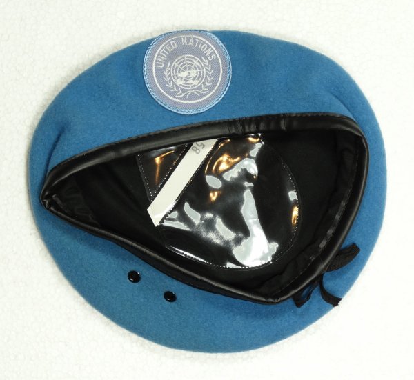 German beret "United Nations"