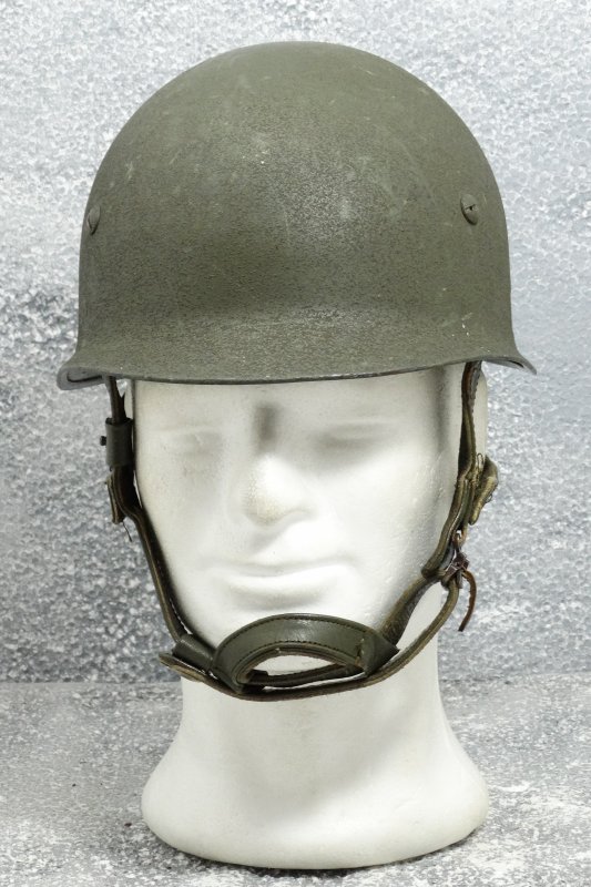 Belgian Paratrooper helmet 1972
