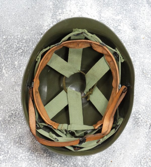 Belgian M51 Army helmet UN (2) liner