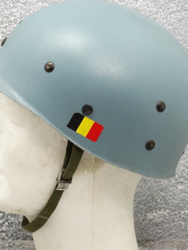 Belgian M1 helmet for the Airforce liner