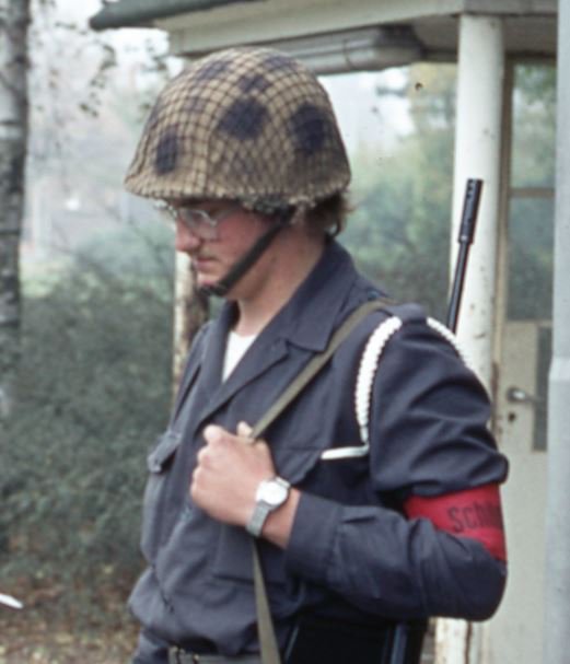 The Netherlands "M53 troepenhelm" used by Klu (part 2)