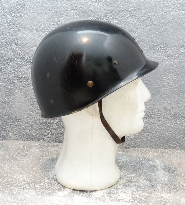 Dutch M53 helmet 1958 KMar (part 2)