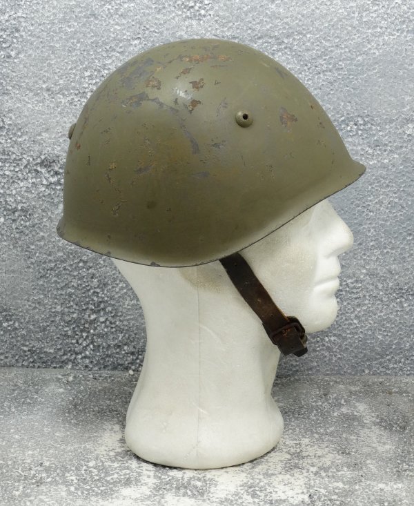 Italian Model 933 helmet Army